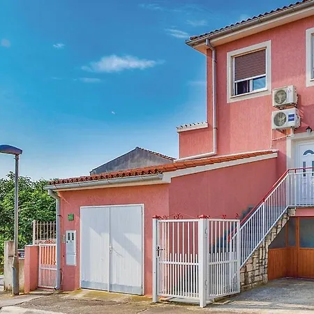 Loren Апартаменти *